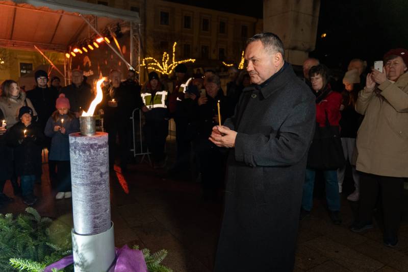 2025_12_20_negyedik gyertya_06.jpg